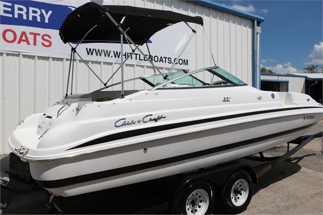 2000 Chris Craft 232 at Jerry Whittle Boats