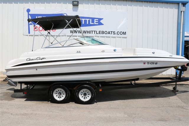 2000 Chris Craft 232 at Jerry Whittle Boats