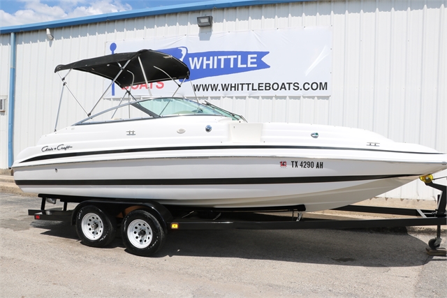 2000 Chris Craft 232 at Jerry Whittle Boats