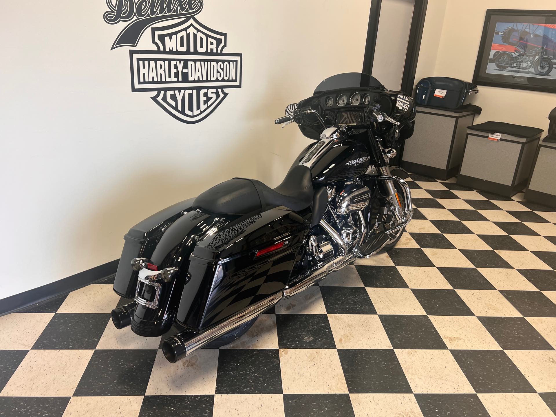 2017 Harley-Davidson Street Glide Special at Deluxe Harley Davidson