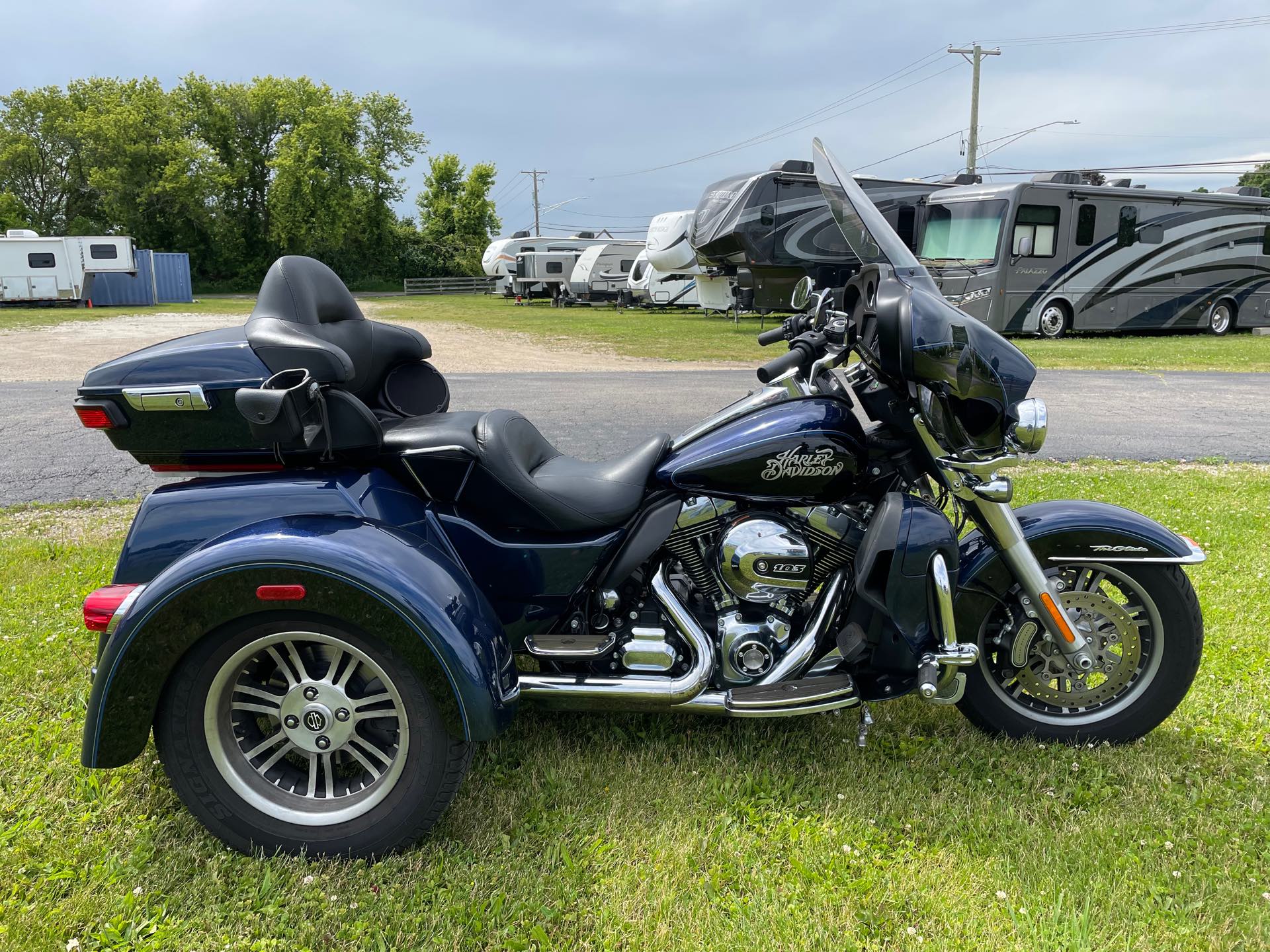 2014 Harley-Davidson Trike Tri Glide Ultra at Randy's Cycle