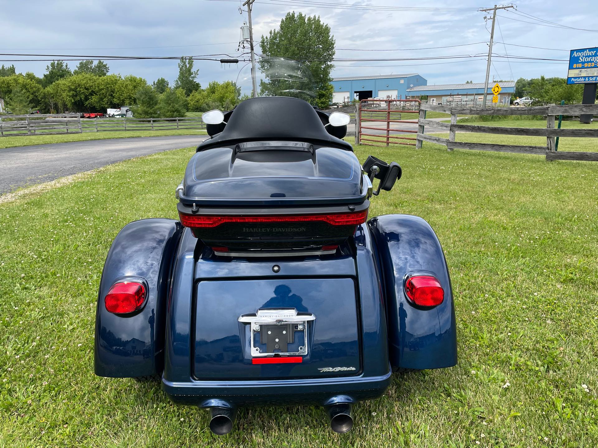 2014 Harley-Davidson Trike Tri Glide Ultra at Randy's Cycle