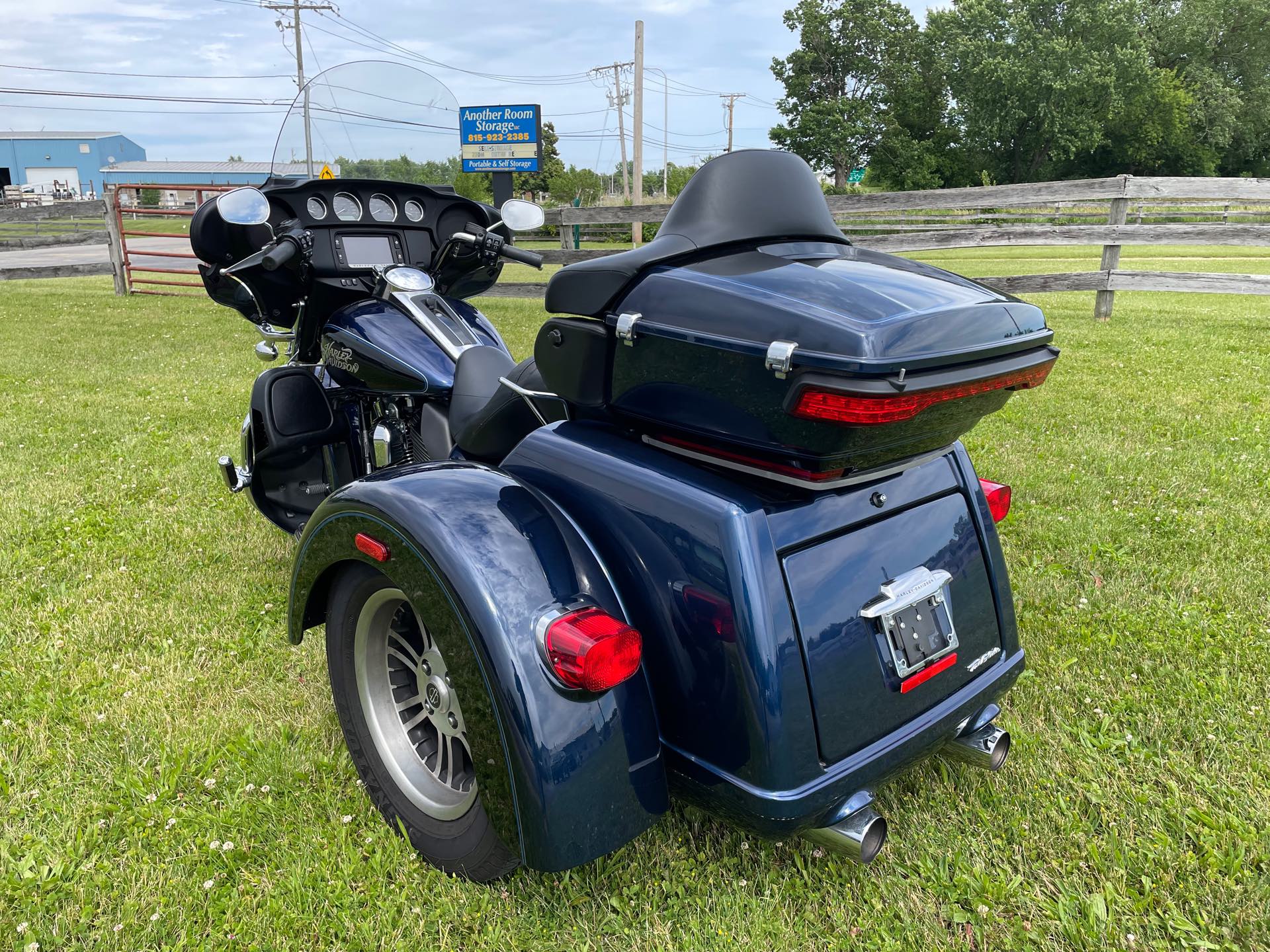 2014 Harley-Davidson Trike Tri Glide Ultra at Randy's Cycle