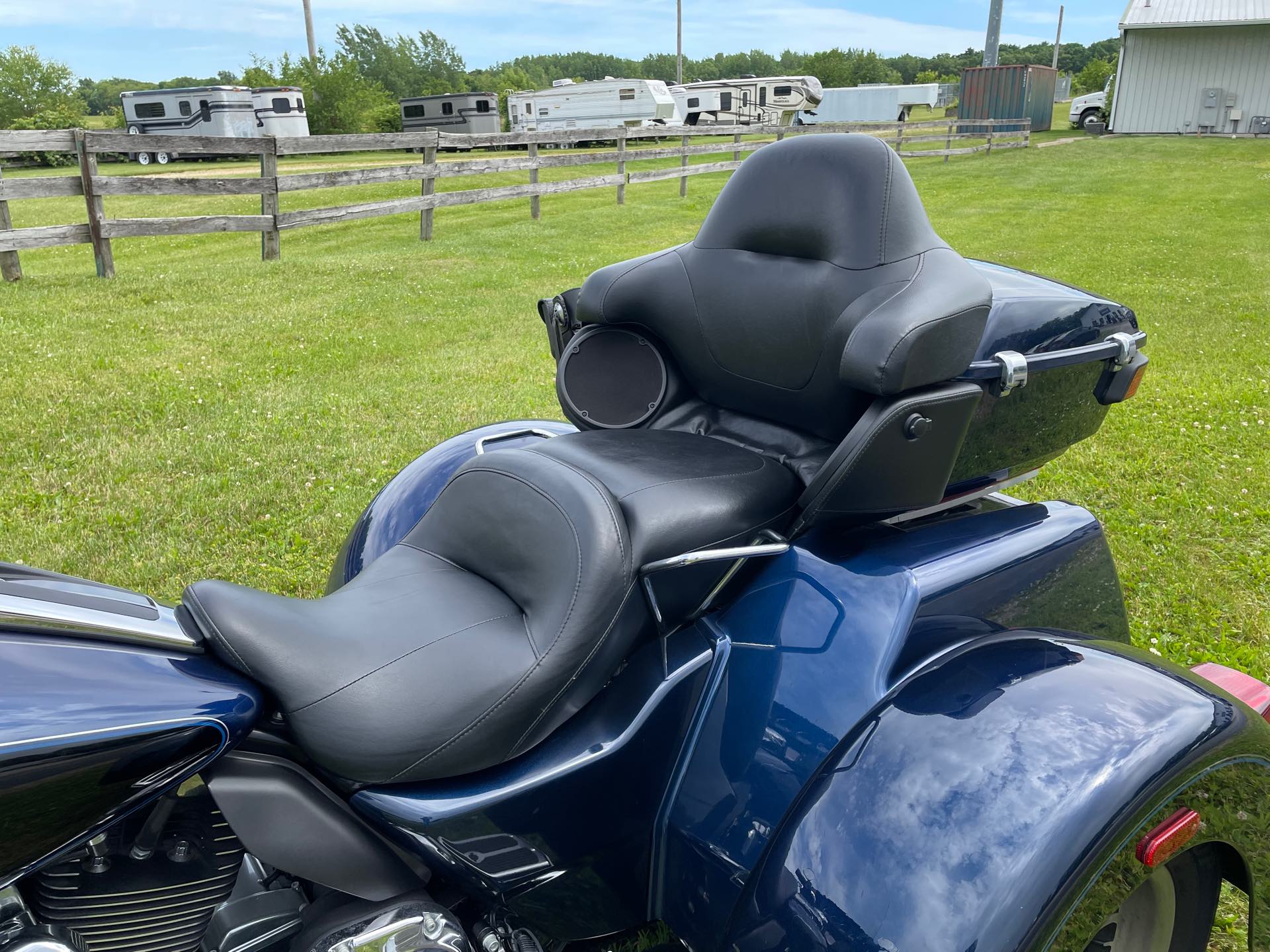 2014 Harley-Davidson Trike Tri Glide Ultra at Randy's Cycle