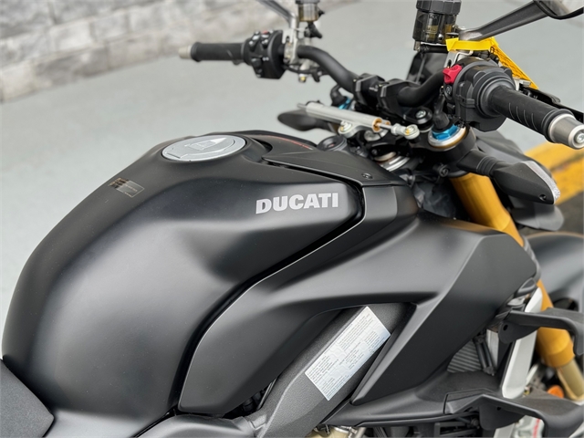 2022 Ducati Streetfighter V4 S at Lynnwood Motoplex, Lynnwood, WA 98037