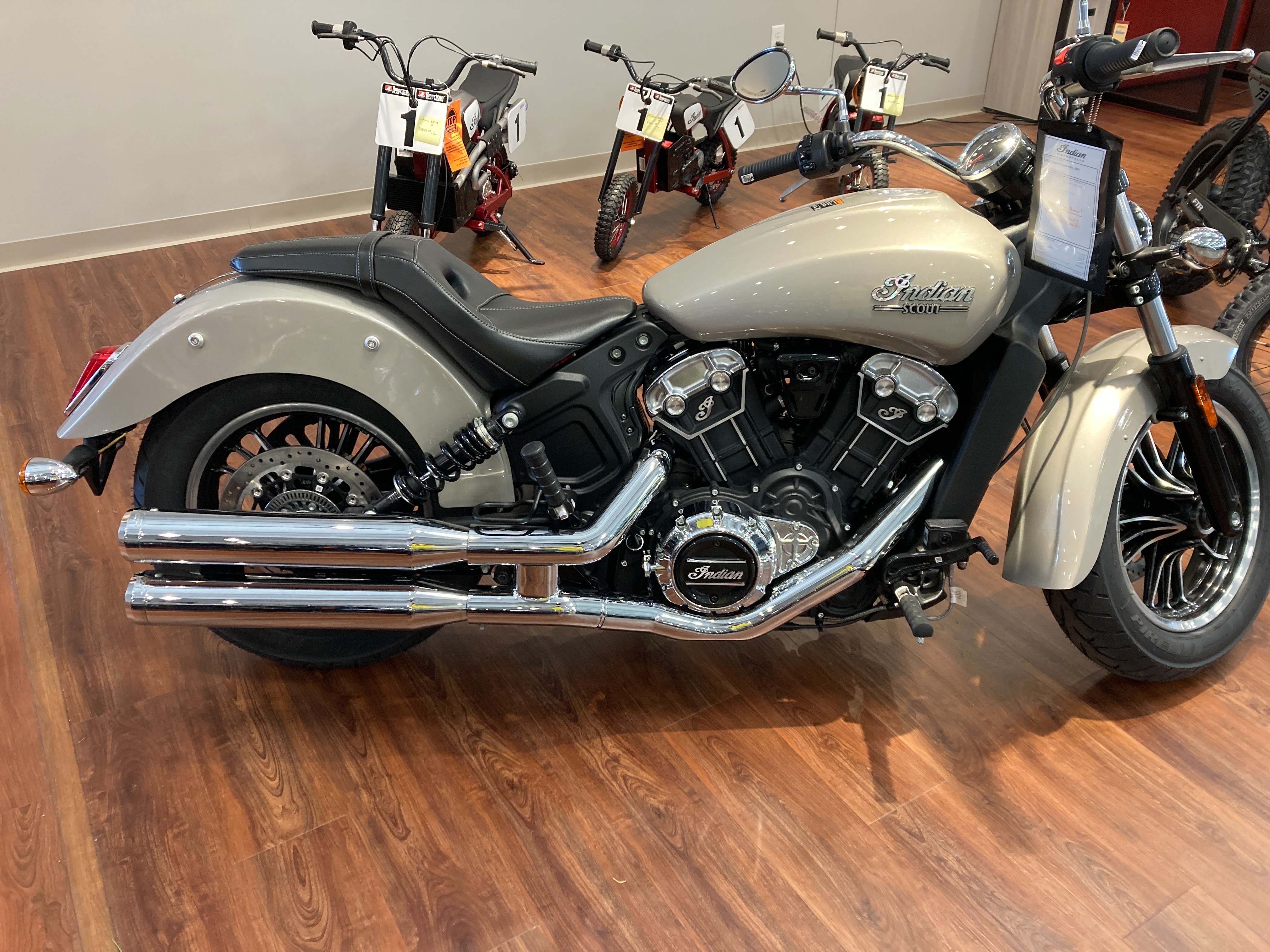 2023 Indian Motorcycle Scout Base at Brenny's Motorcycle Clinic, Bettendorf, IA 52722