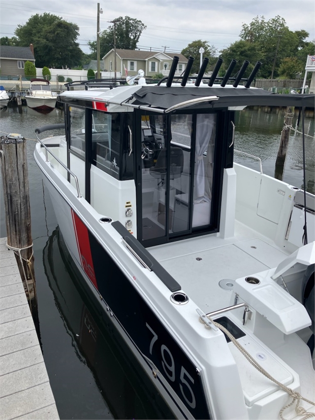 2024 Jeanneau NC795 Sport S2 at Baywood Marina