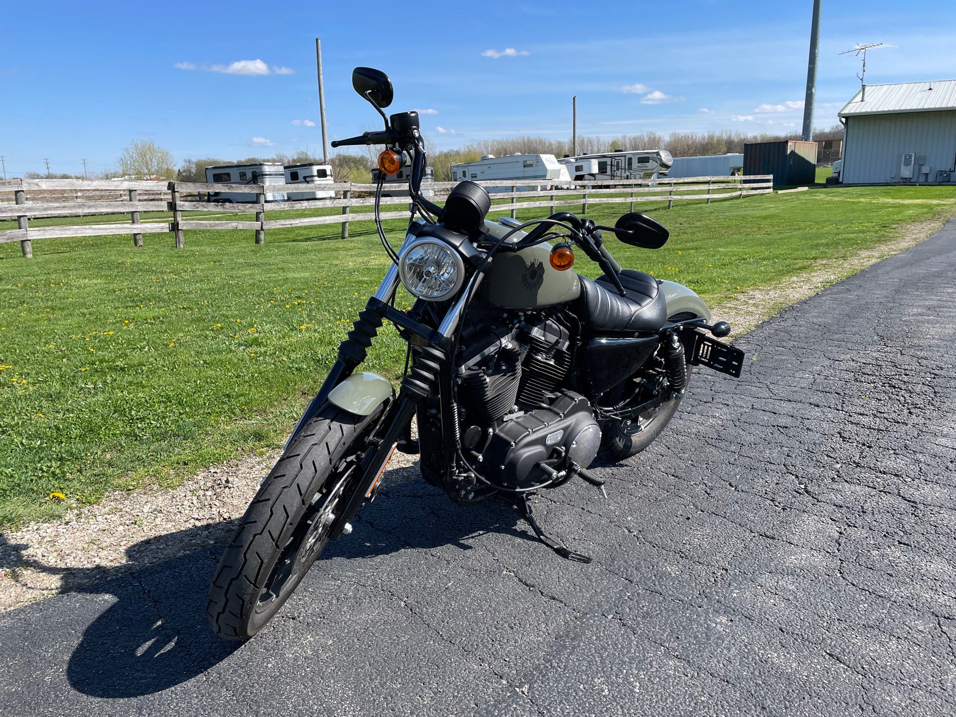 2021 Harley-Davidson Iron 883' at Randy's Cycle