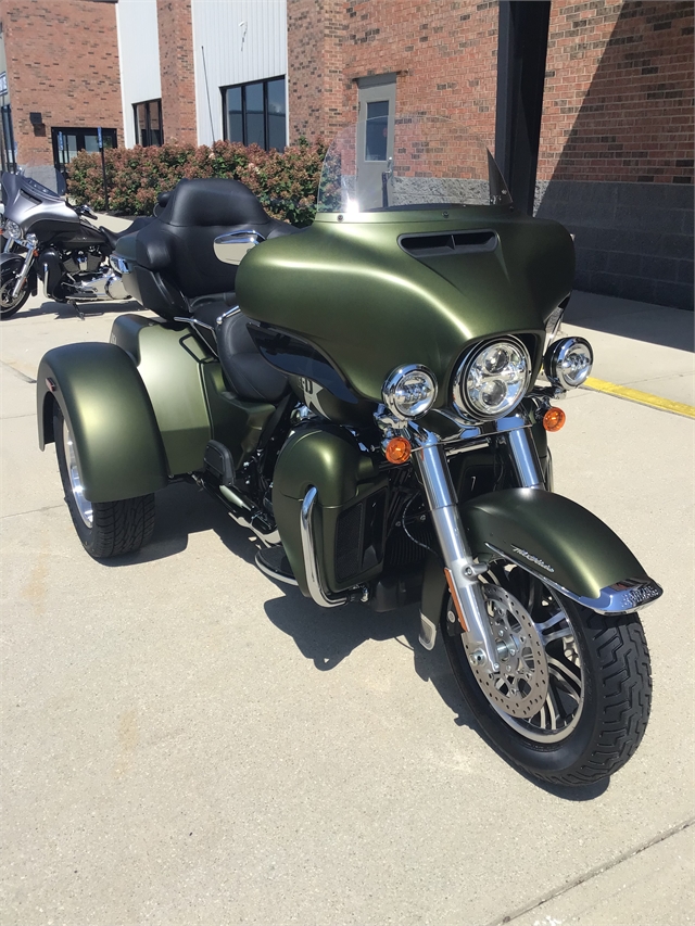 2022 HarleyDavidson Trike Tri Glide Ultra (G.I. Enthusiast Collection