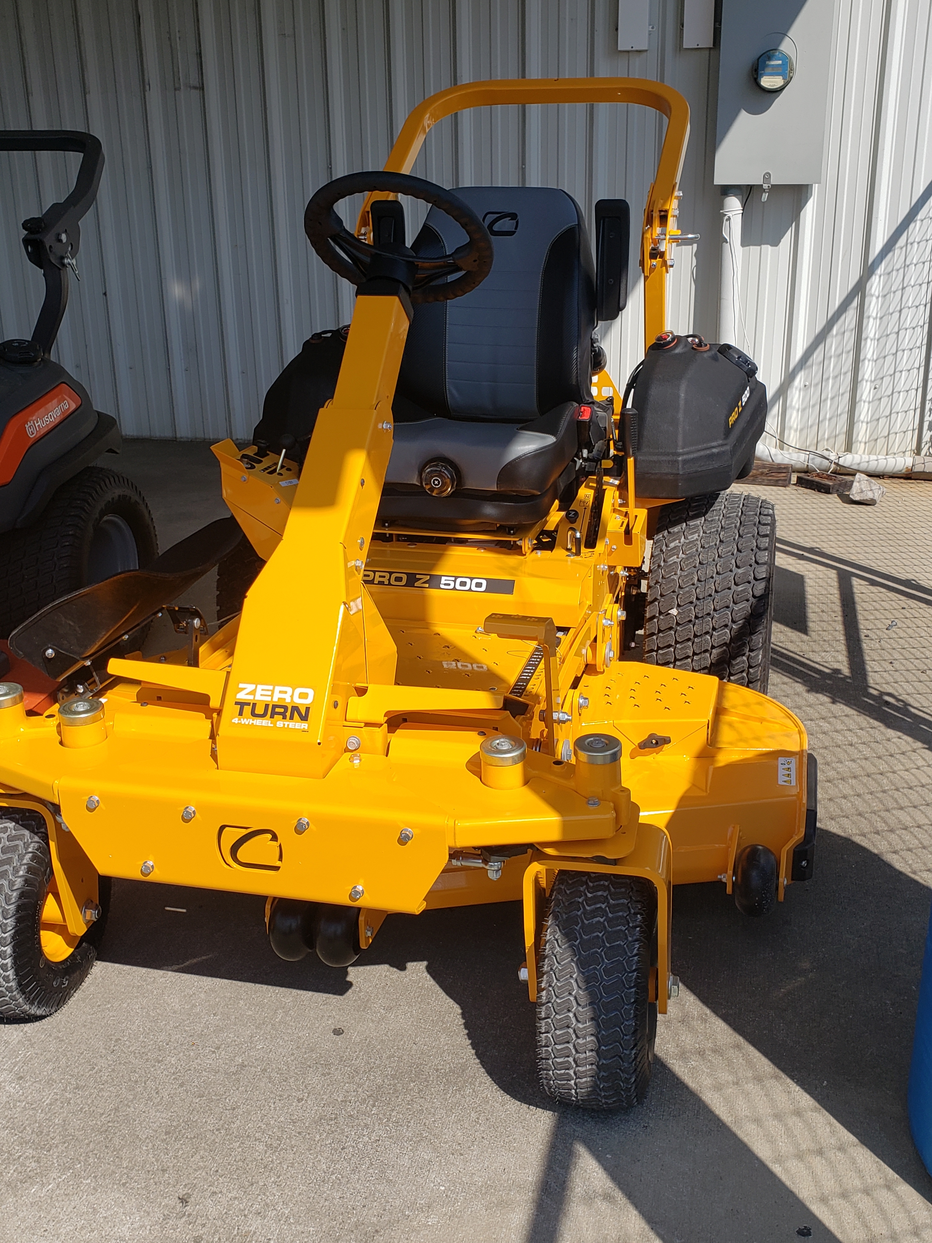 2022 Cub Cadet Commercial Zero Turn Mowers PRO Z 560 S KW at Shoals Outdoor Sports