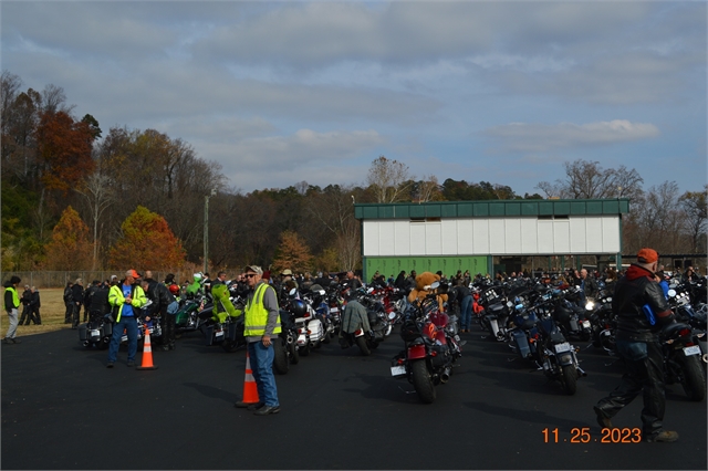 2023 Nov 25 Polk County Toy Run Photos at Smoky Mountain HOG