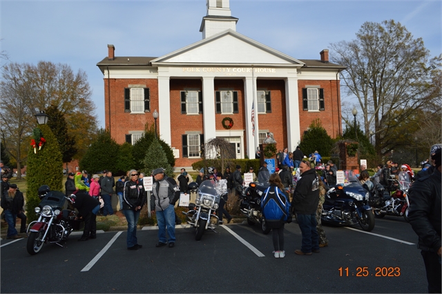 2023 Nov 25 Polk County Toy Run Photos at Smoky Mountain HOG