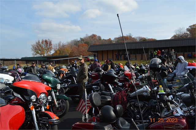 2023 Nov 25 Polk County Toy Run Photos at Smoky Mountain HOG