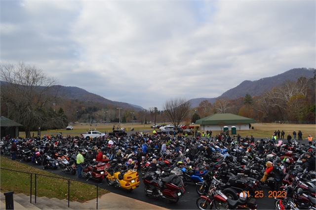 2023 Nov 25 Polk County Toy Run Photos at Smoky Mountain HOG