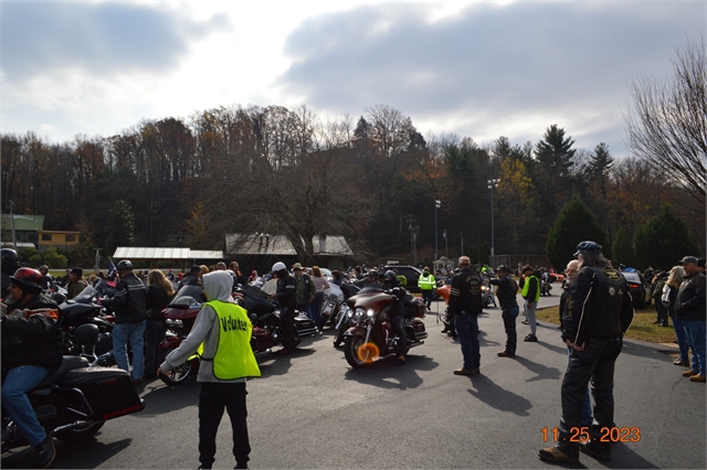 2023 Nov 25 Polk County Toy Run Photos at Smoky Mountain HOG