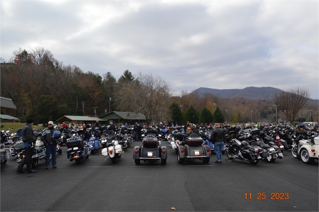 2023 Nov 25 Polk County Toy Run Photos at Smoky Mountain HOG