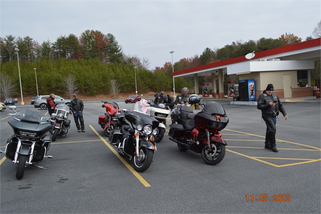 2023 Nov 25 Polk County Toy Run Photos at Smoky Mountain HOG