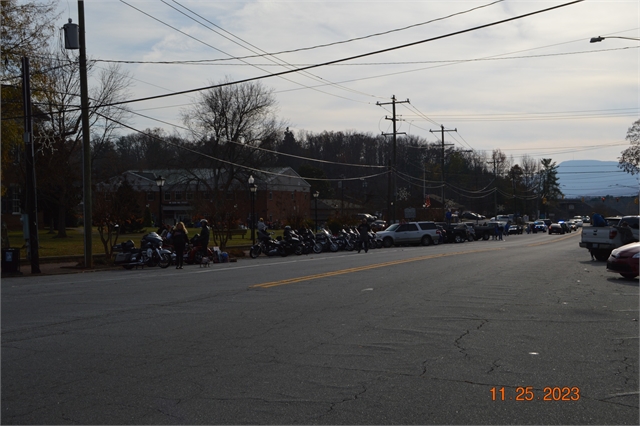 2023 Nov 25 Polk County Toy Run Photos at Smoky Mountain HOG