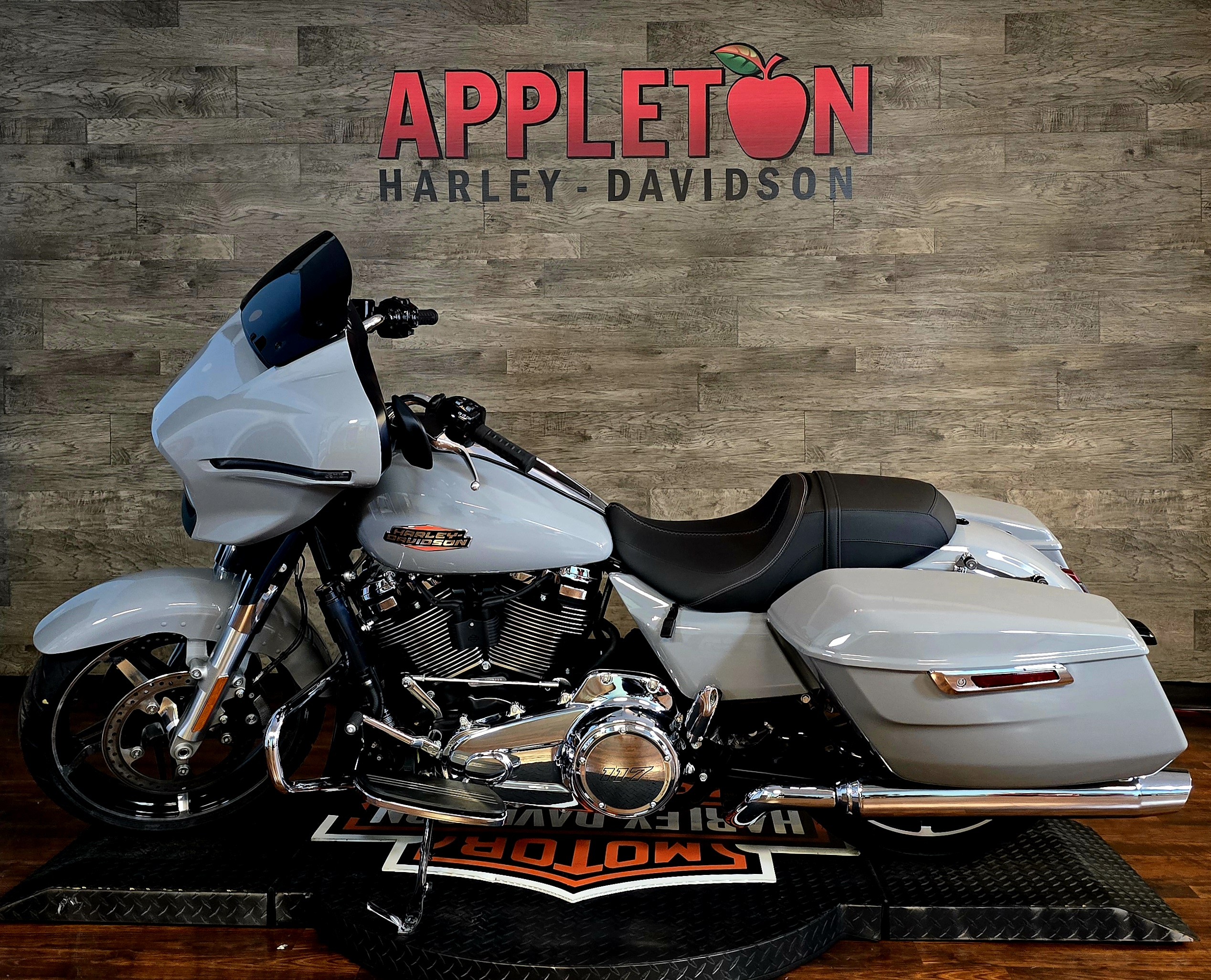 2024 Harley-Davidson Street Glide Base at Appleton Harley-Davidson