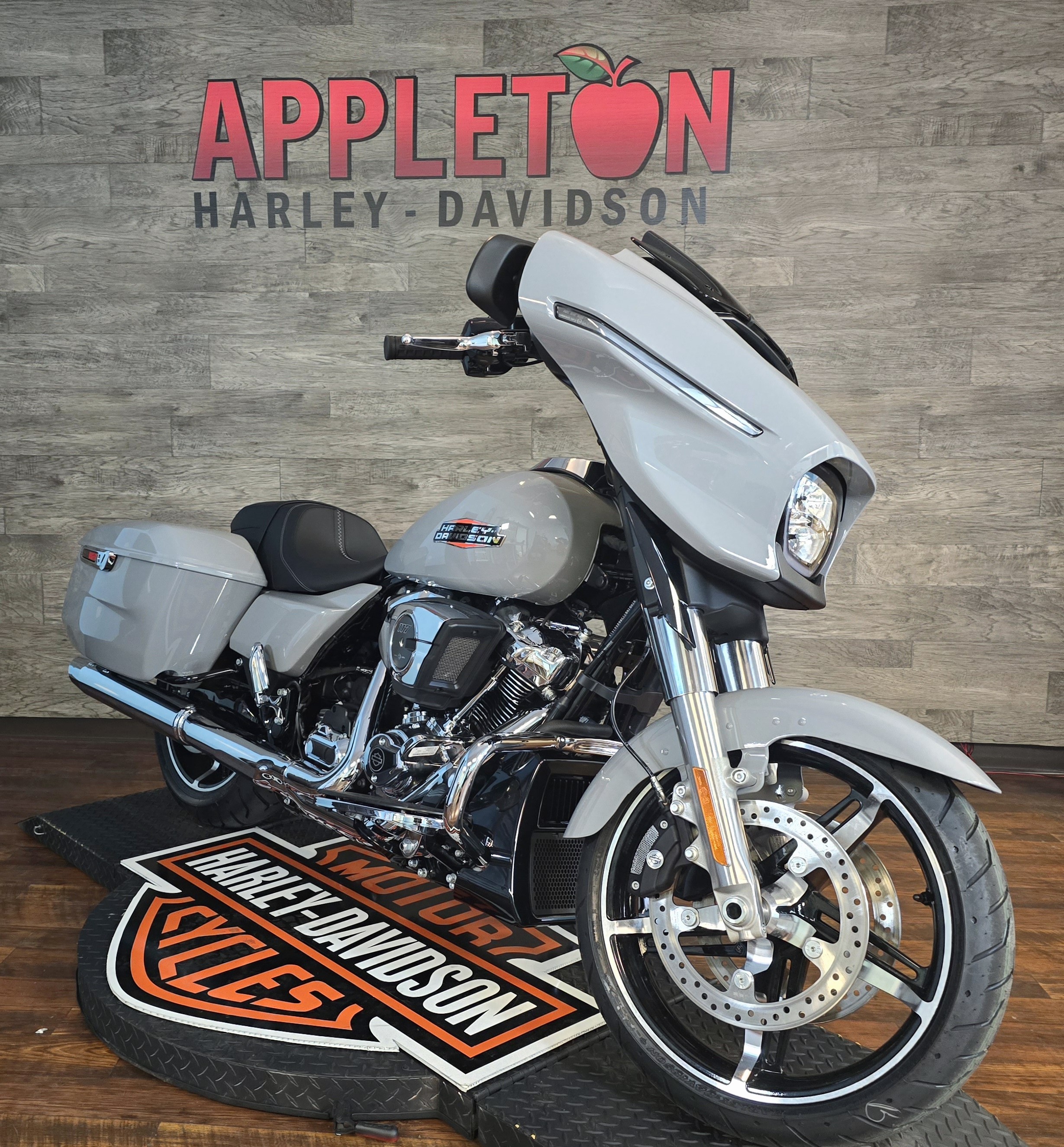 2024 Harley-Davidson Street Glide Base at Appleton Harley-Davidson