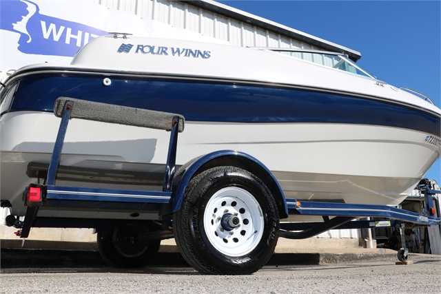 1999 Four Winns 180 Horizon at Jerry Whittle Boats