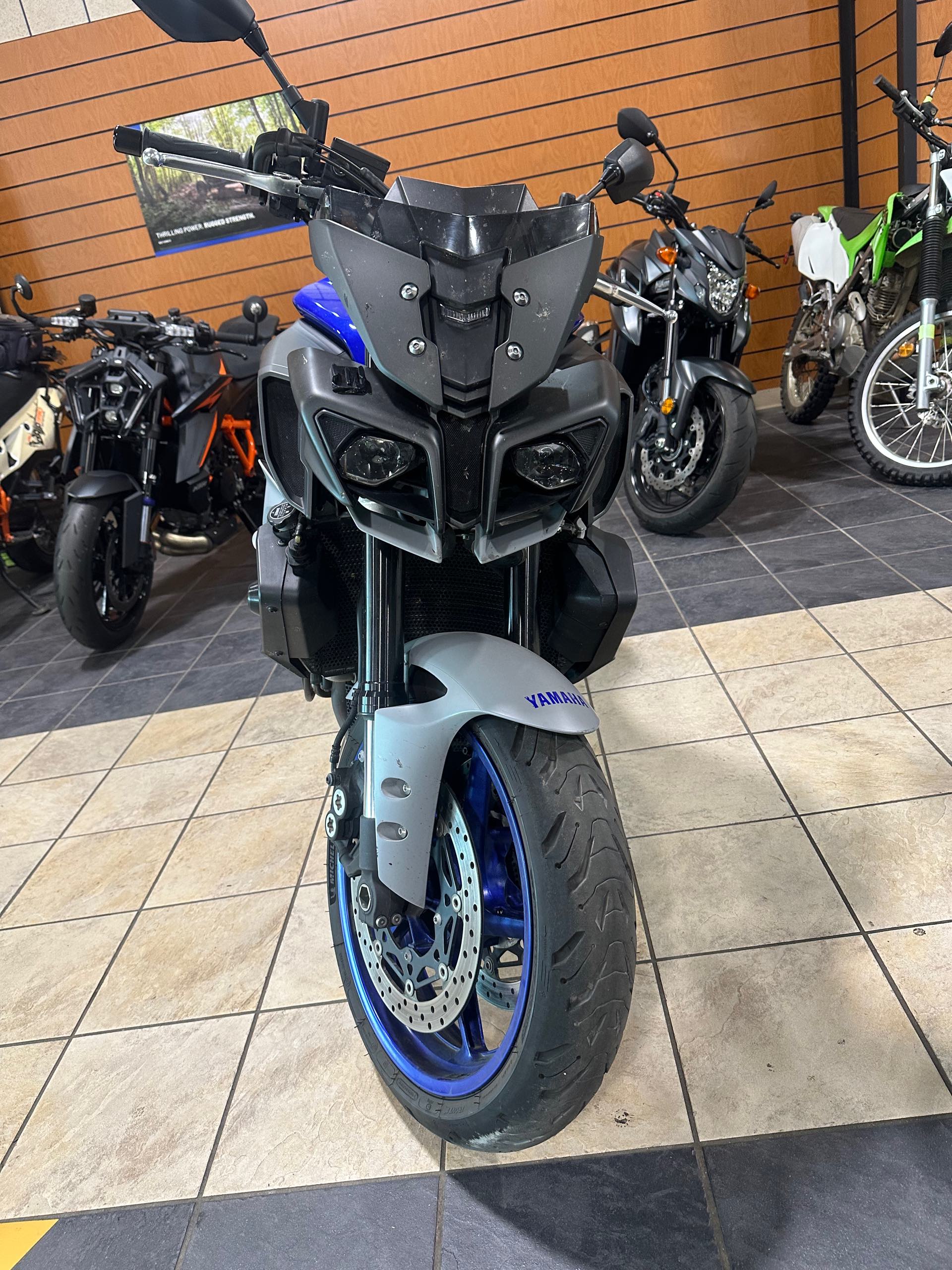 2021 Yamaha MT 10 at Wood Powersports Fayetteville