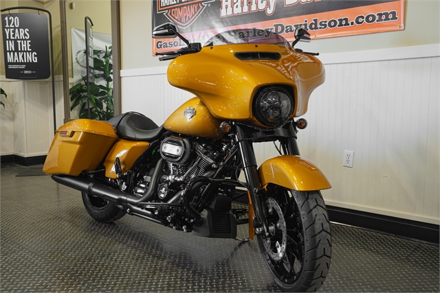 2023 Harley-Davidson Street Glide Special at Gasoline Alley Harley-Davidson