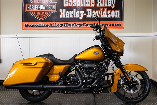 2023 Harley-Davidson Street Glide Special at Gasoline Alley Harley-Davidson