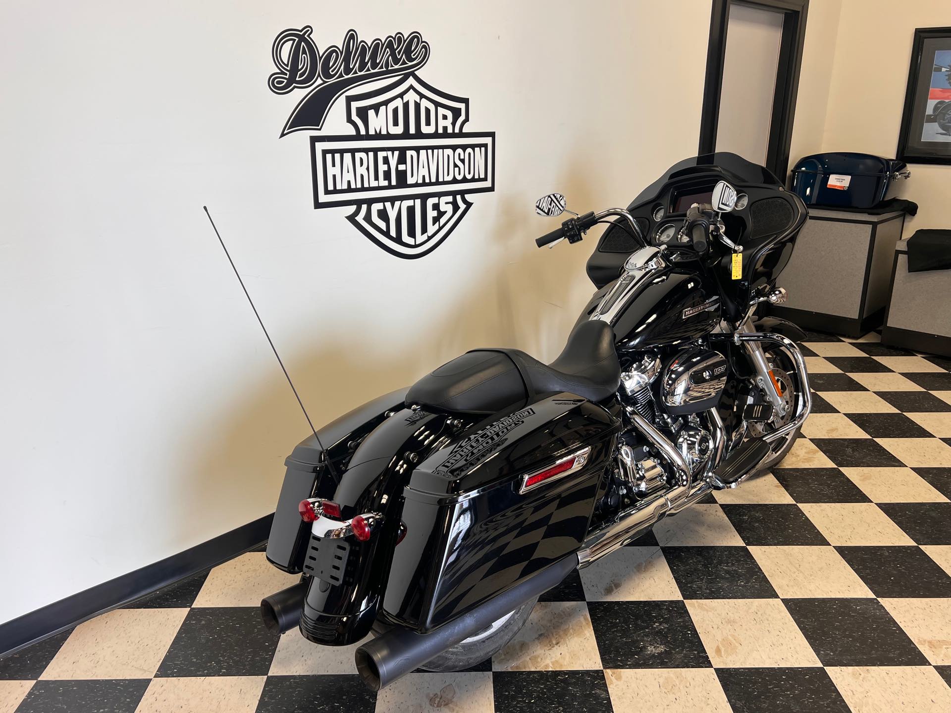 2021 Harley-Davidson Grand American Touring Road Glide at Deluxe Harley Davidson