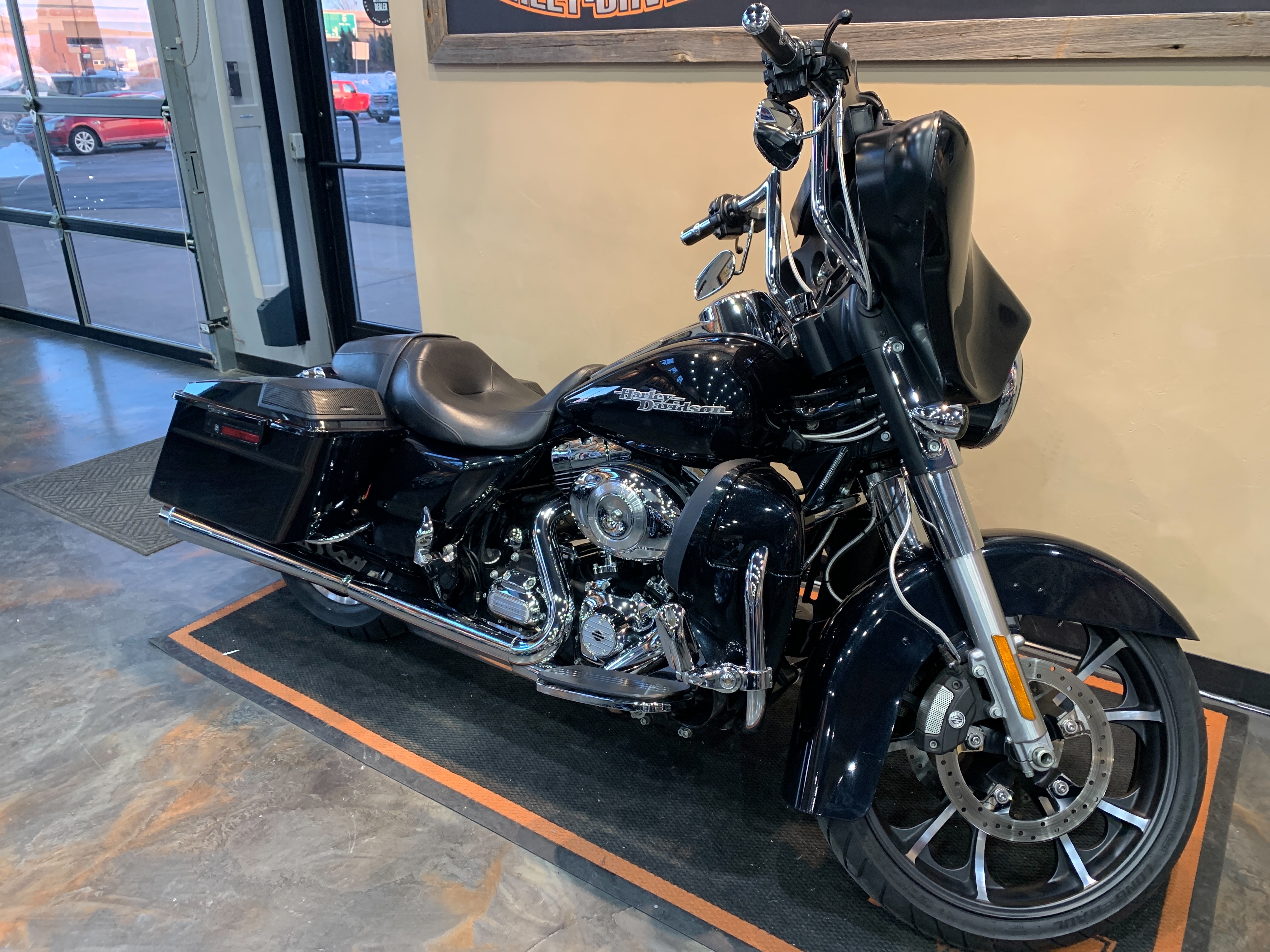 2013 Harley-Davidson Street Glide Base at Vandervest Harley-Davidson, Green Bay, WI 54303