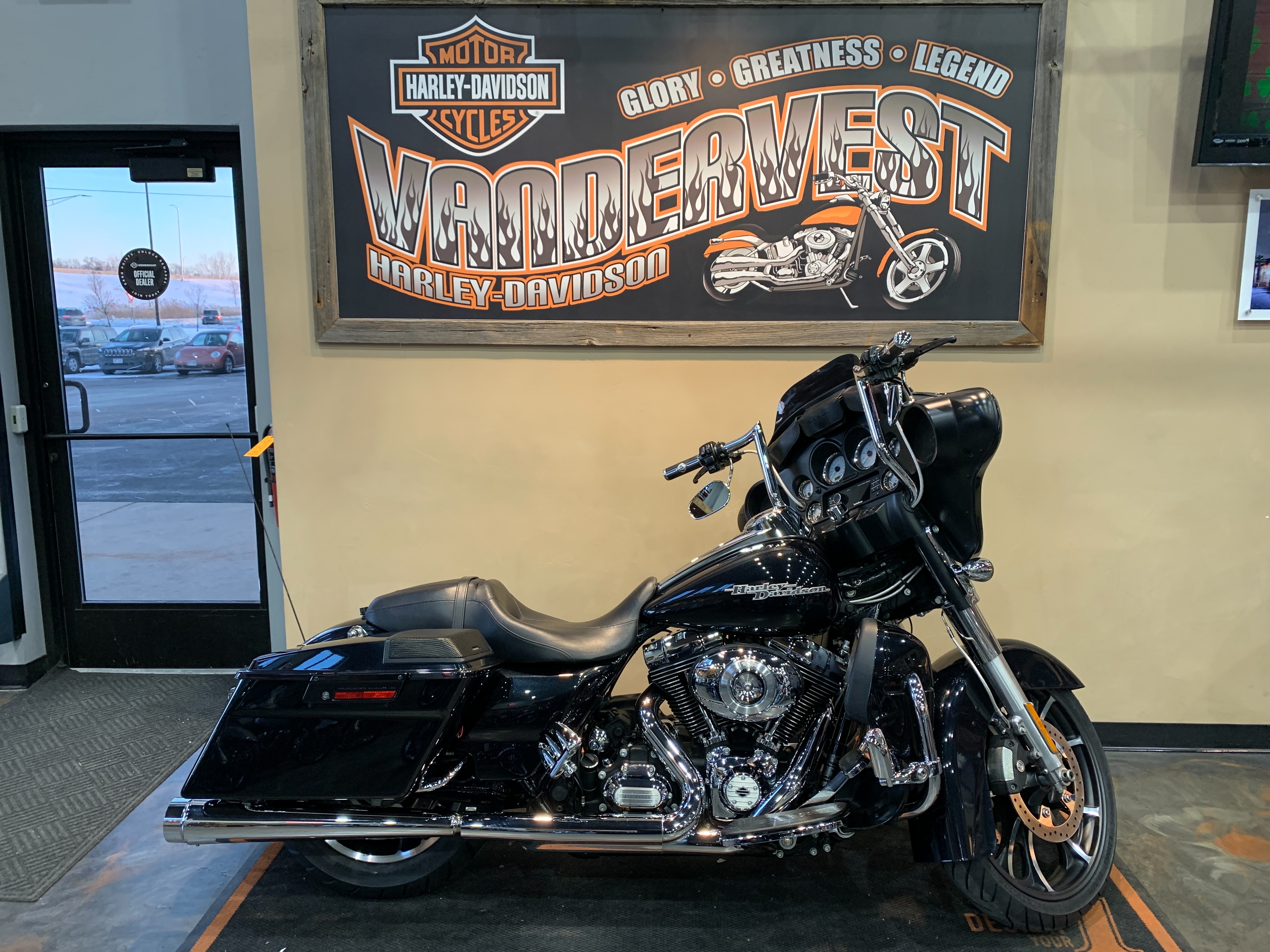 2013 Harley-Davidson Street Glide Base at Vandervest Harley-Davidson, Green Bay, WI 54303