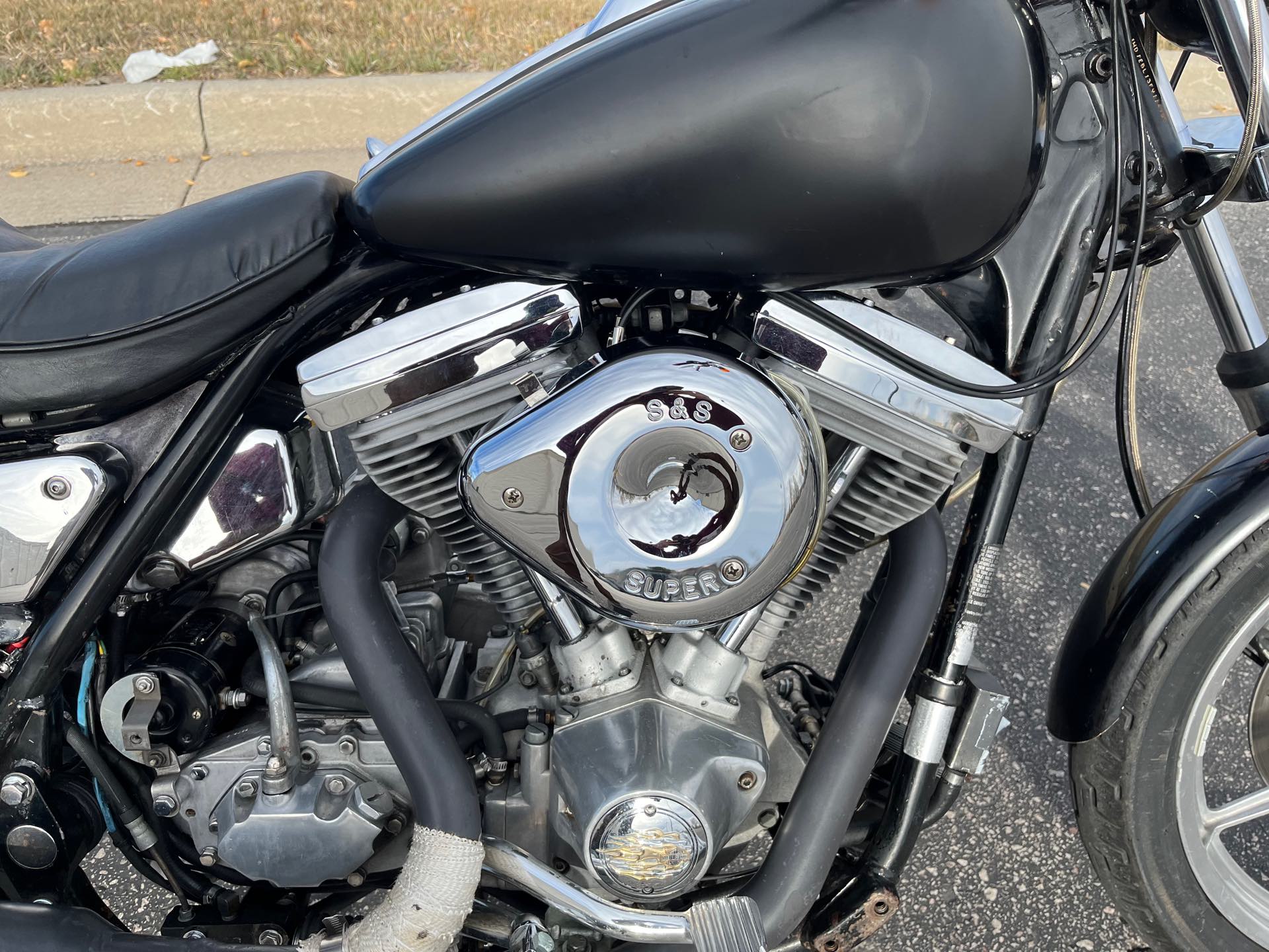 1985 Harley-Davidson FXRS at Mount Rushmore Motorsports