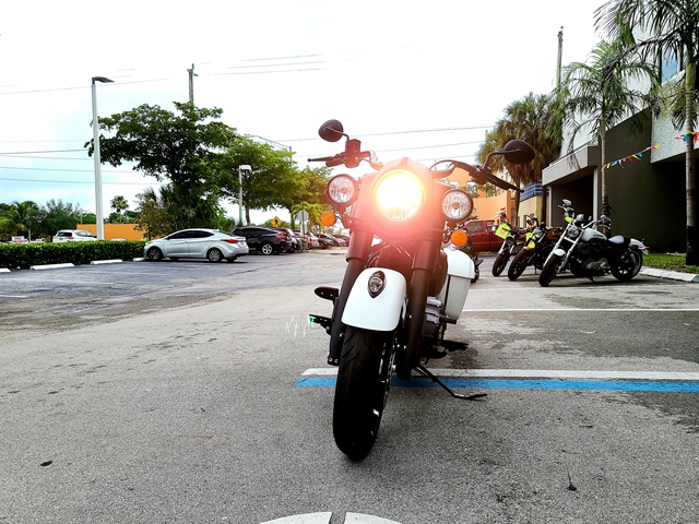 2019 Indian Springfield Dark Horse at Fort Lauderdale