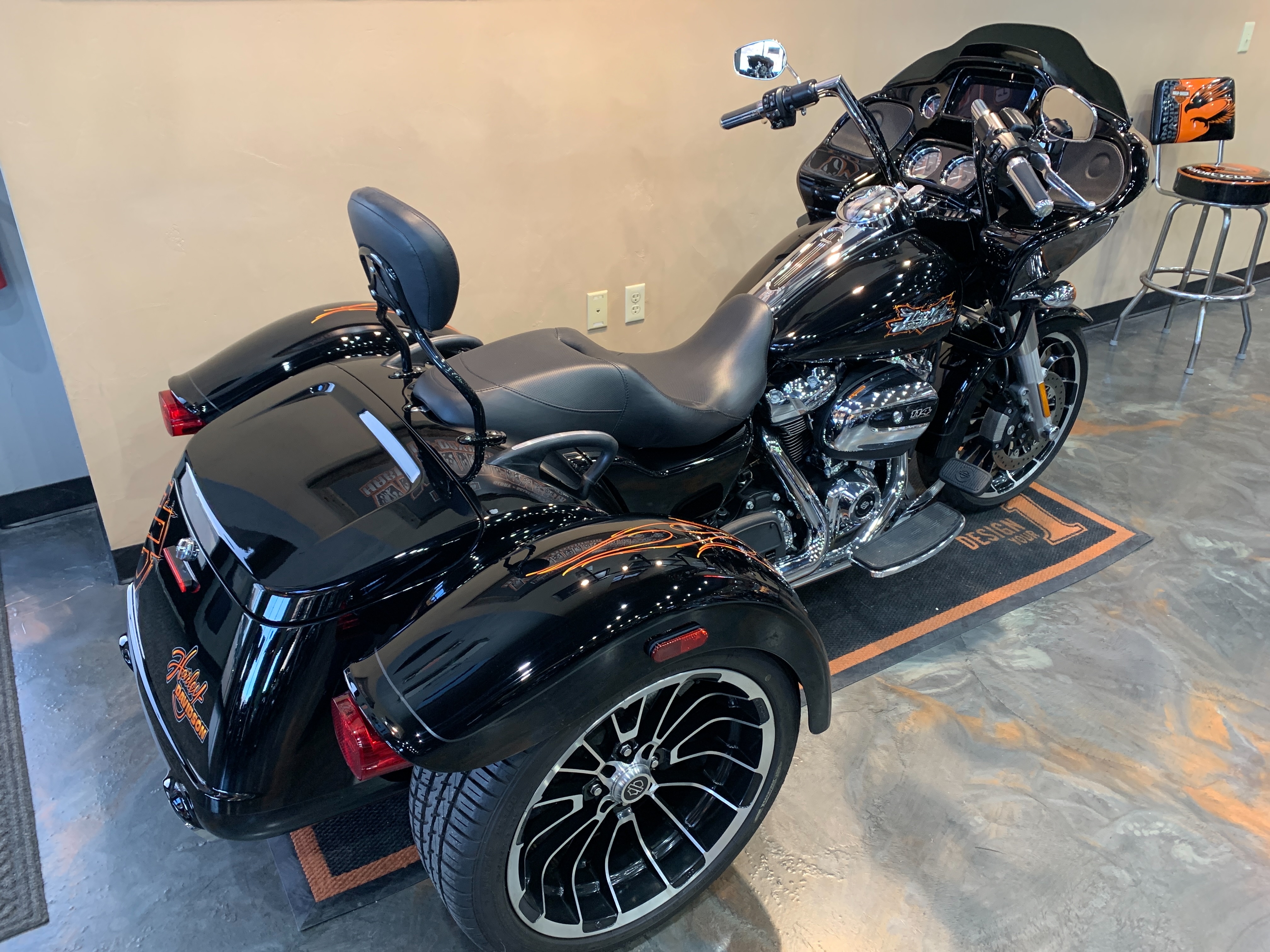 2023 Harley-Davidson Trike Road Glide 3 at Vandervest Harley-Davidson, Green Bay, WI 54303