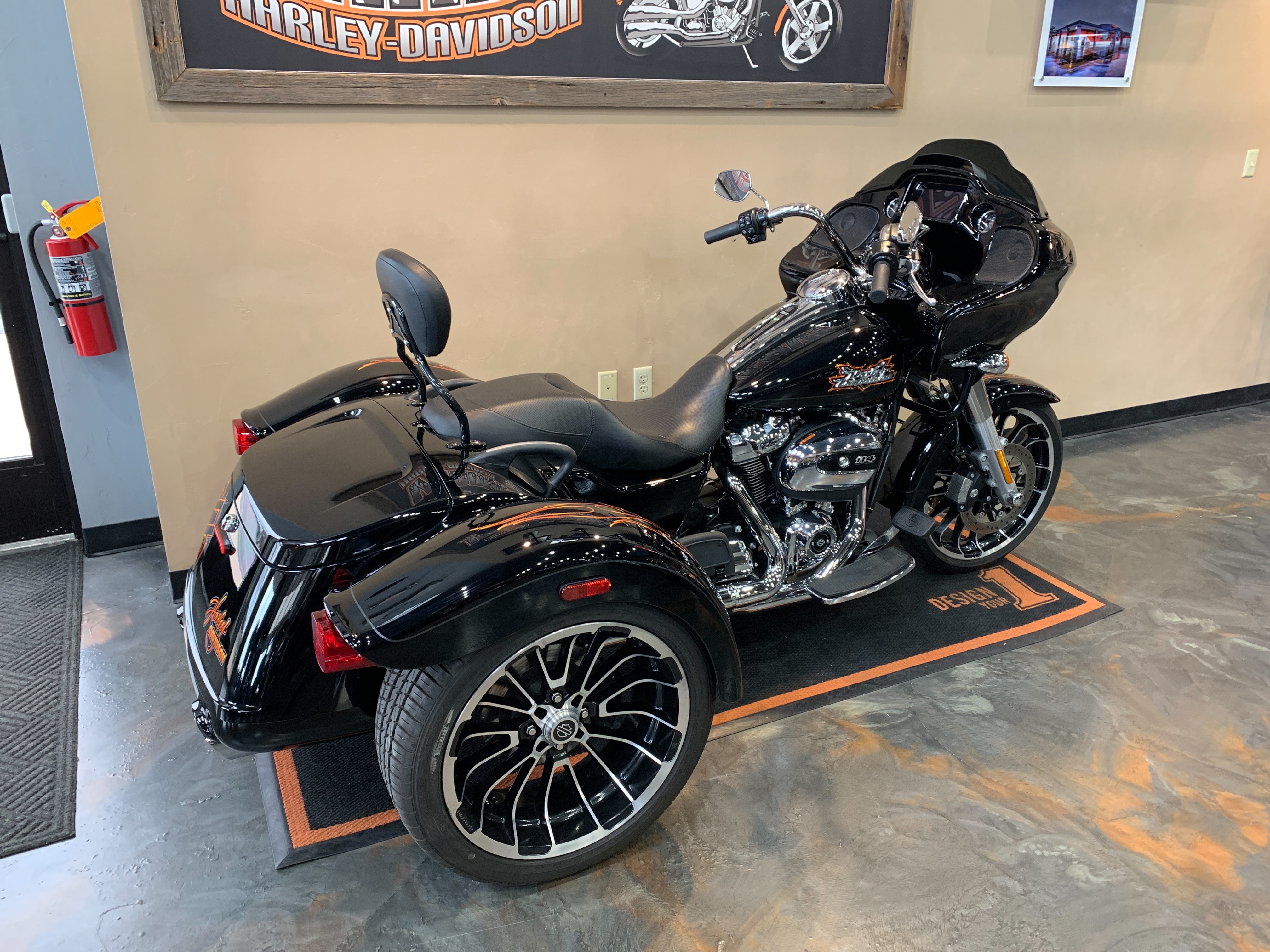 2023 Harley-Davidson Trike Road Glide 3 at Vandervest Harley-Davidson, Green Bay, WI 54303