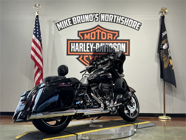 2016 Harley-Davidson Street Glide CVO Street Glide at Mike Bruno's Northshore Harley-Davidson