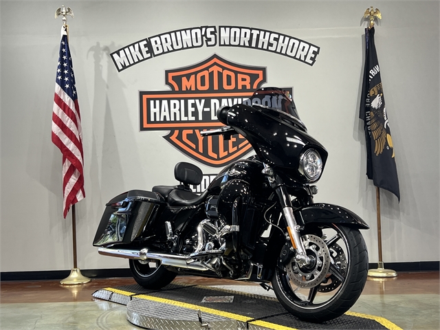 2016 Harley-Davidson Street Glide CVO Street Glide at Mike Bruno's Northshore Harley-Davidson