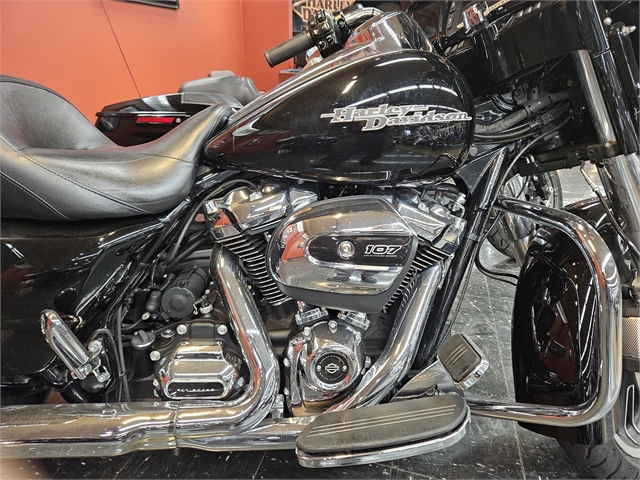 2017 Harley-Davidson Street Glide Special at Holeshot Harley-Davidson