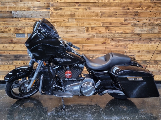 2016 Harley-Davidson Street Glide Base at Holeshot Harley-Davidson