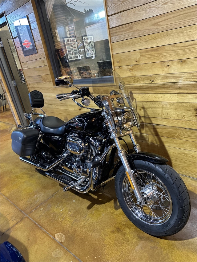 2017 Harley-Davidson Sportster 1200 Custom at Thunder Road Harley-Davidson