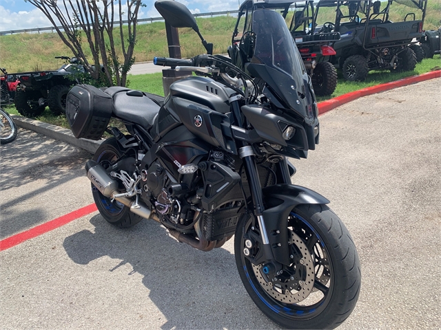 2021 Yamaha MT 10 at Kent Motorsports, New Braunfels, TX 78130
