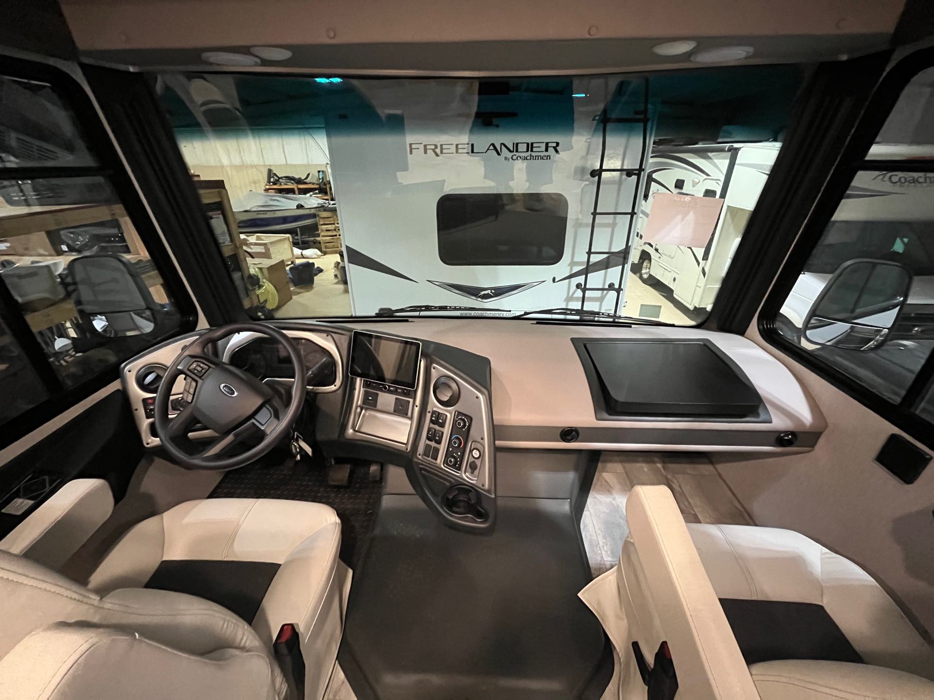 2023 Coachmen Pursuit 31TS at Prosser's Premium RV Outlet