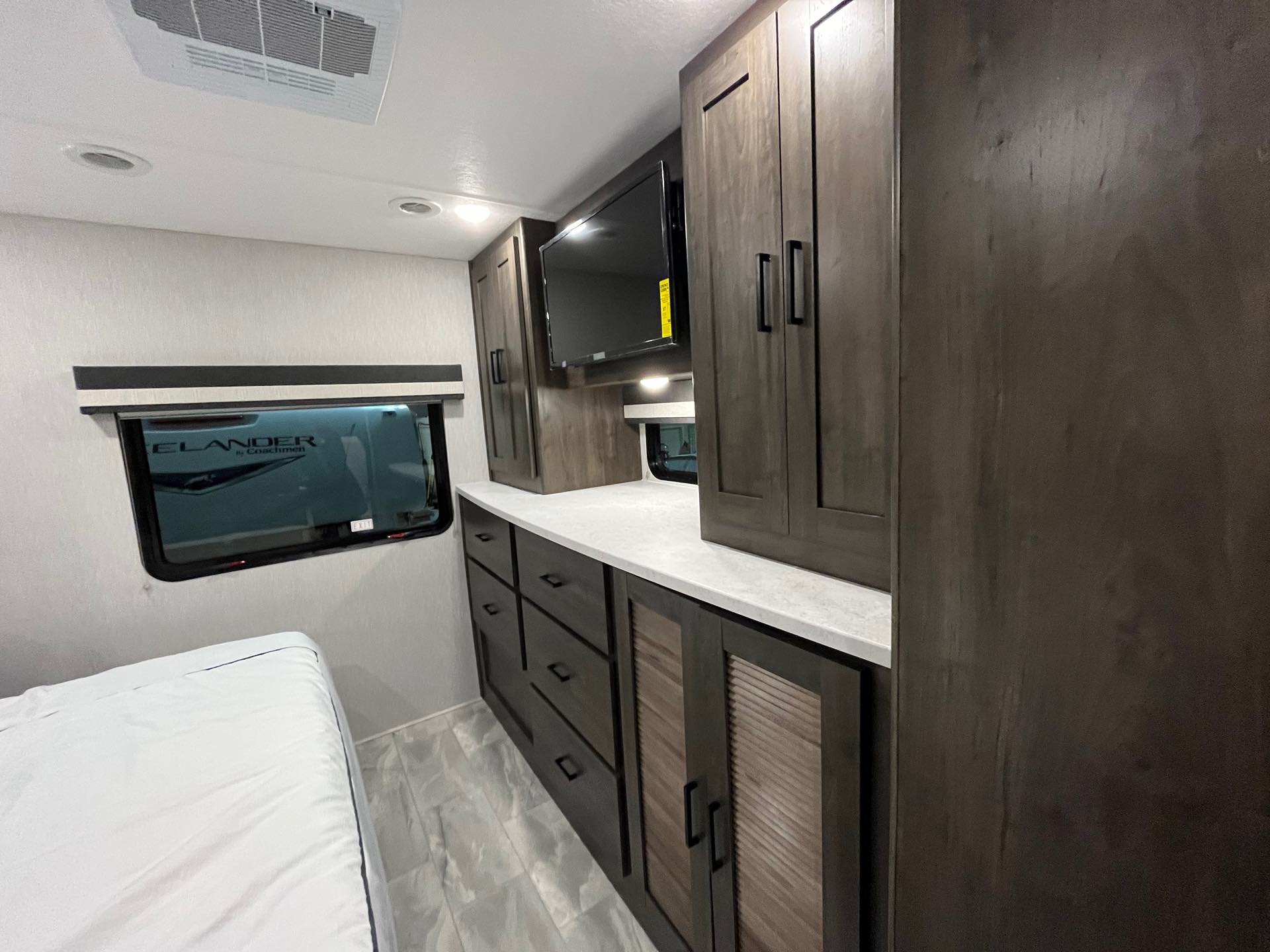 2023 Coachmen Pursuit 31TS at Prosser's Premium RV Outlet