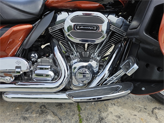 2015 Harley-Davidson Road Glide CVO Ultra at Classy Chassis & Cycles