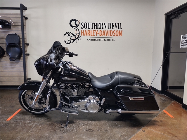 2023 Harley-Davidson Street Glide Base at Southern Devil Harley-Davidson