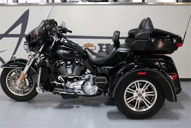 2017 Harley-Davidson Trike Tri Glide Ultra at Texas Harley