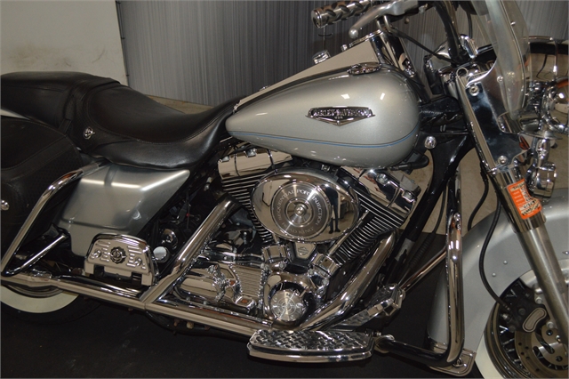 2005 Harley-Davidson Road King Classic at Suburban Motors Harley-Davidson