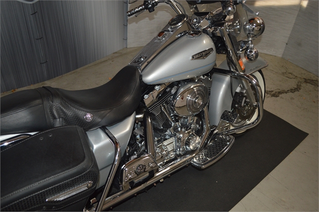 2005 Harley-Davidson Road King Classic at Suburban Motors Harley-Davidson