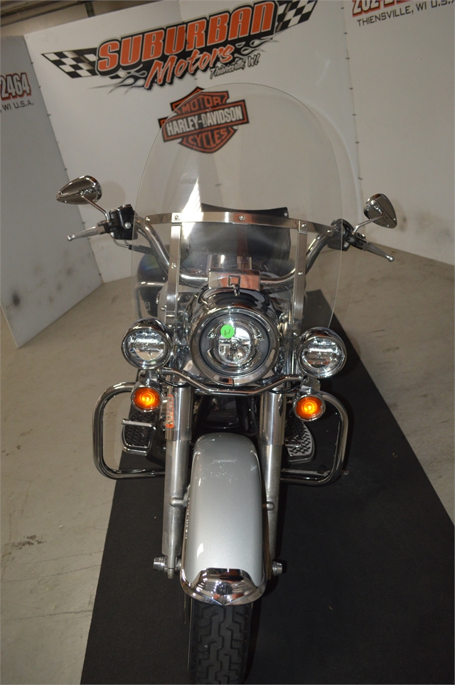 2005 Harley-Davidson Road King Classic at Suburban Motors Harley-Davidson