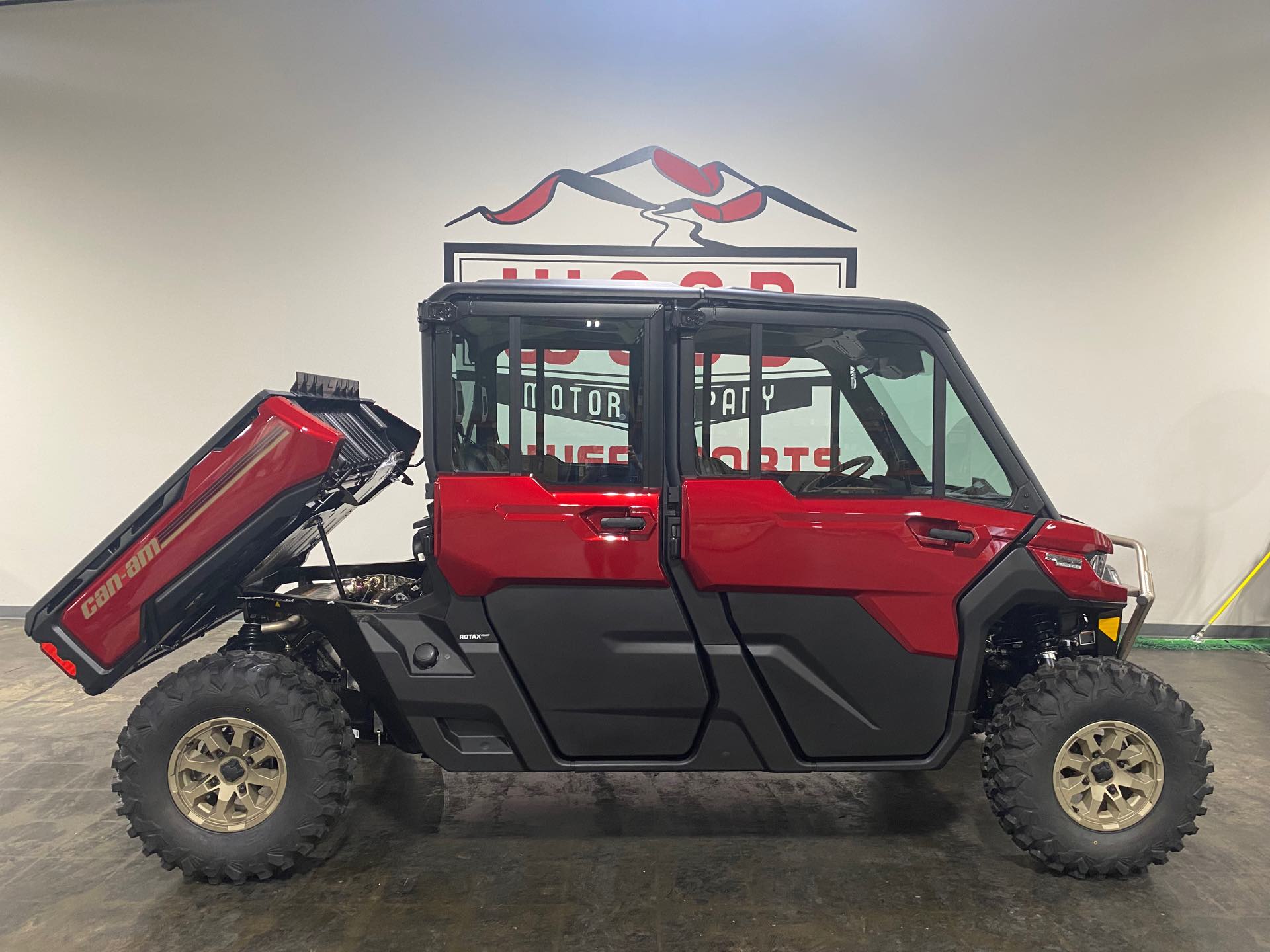 2024 Can-Am 6MRB at Wood Powersports Harrison